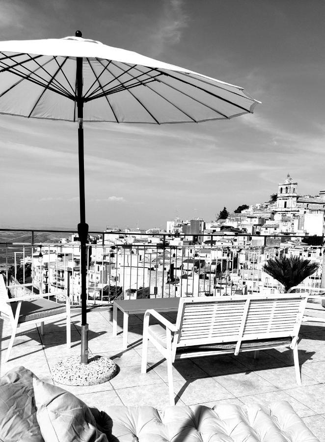 Townhouse With Incredible Views Of Mt Etna *
