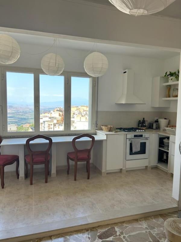 Townhouse With Incredible Views Of Mt Etna *