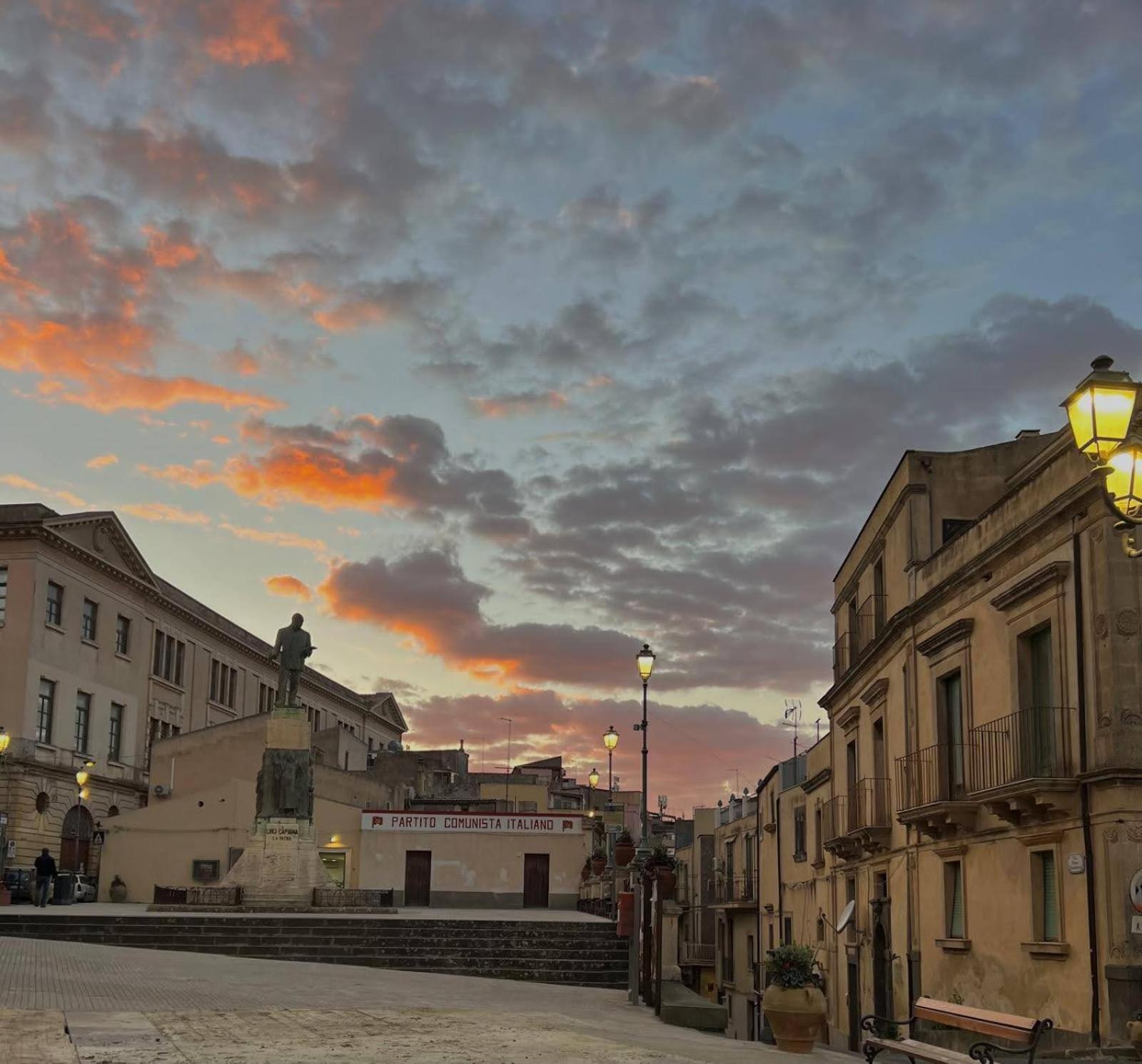 Holiday home Townhouse With Incredible Views Of Mt Etna